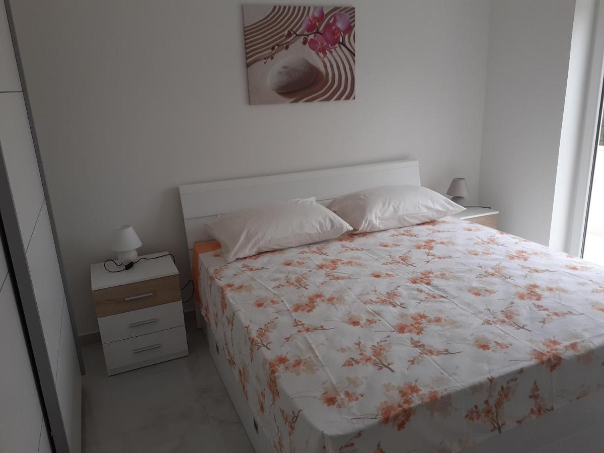 Apartmani Miletic Jelsa  Exterior photo