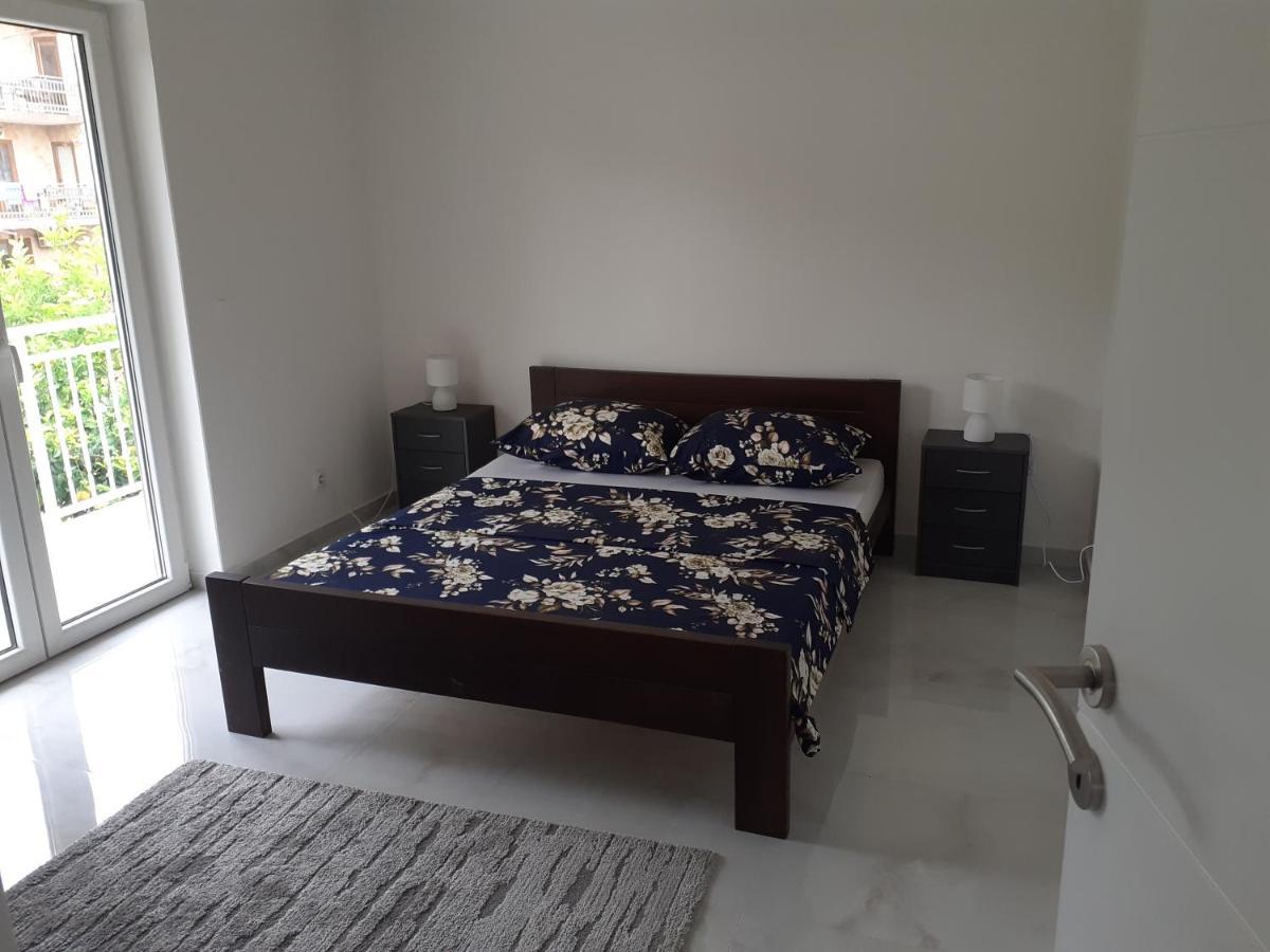 Apartmani Miletic Jelsa  Exterior photo