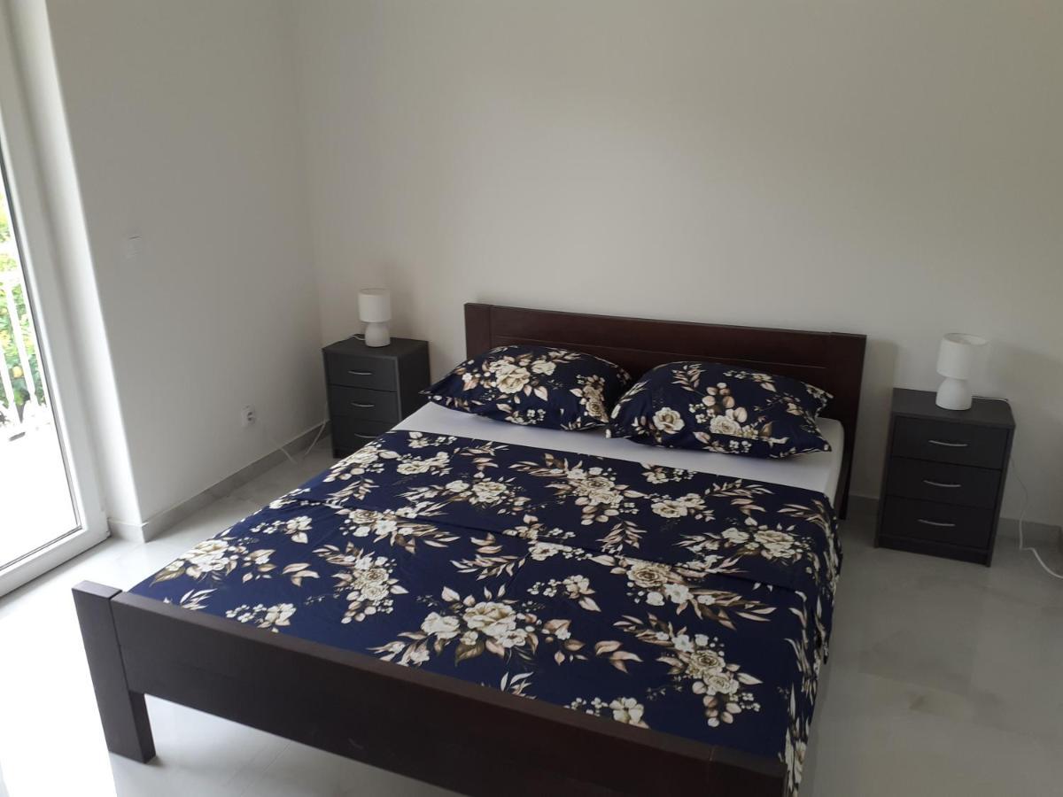 Apartmani Miletic Jelsa  Exterior photo
