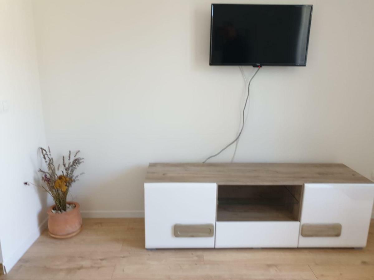 Apartmani Miletic Jelsa  Exterior photo